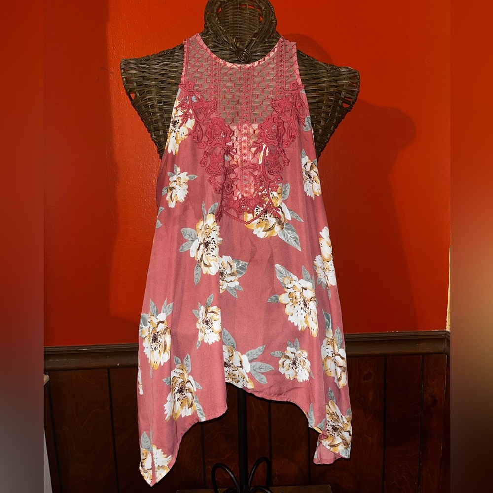 Vibrant Pink and Orange Lace Floral Sleeveless Tank